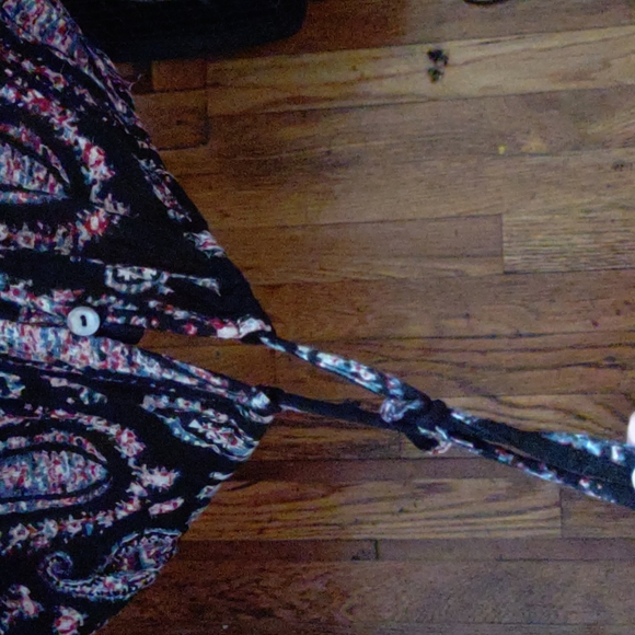 Medium Multicolor And Black Paisley Blouse Top - Picture 11 of 17